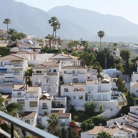 2 Bedroom Paradorares Ne Apartment Nerja