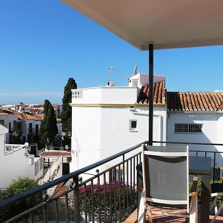 Apartment 2 Bedroom Paradorares Ne