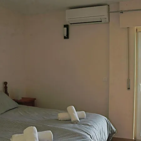2 Bedroom Paradorares Ne Apartment *